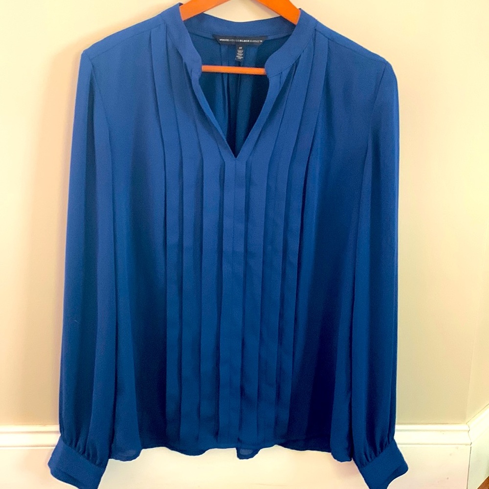 Tuxedo-style White House Black Market. Long sleeve, size 12
